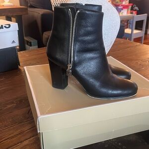 Michael Kors Margaret bootie. Size 9